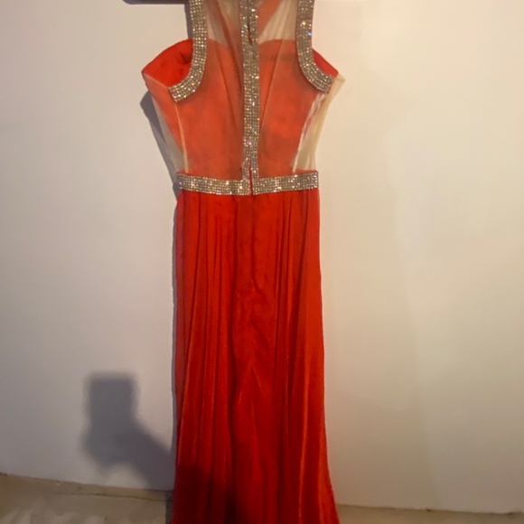 Fire red beauty prom dress - Picture 2 of 7